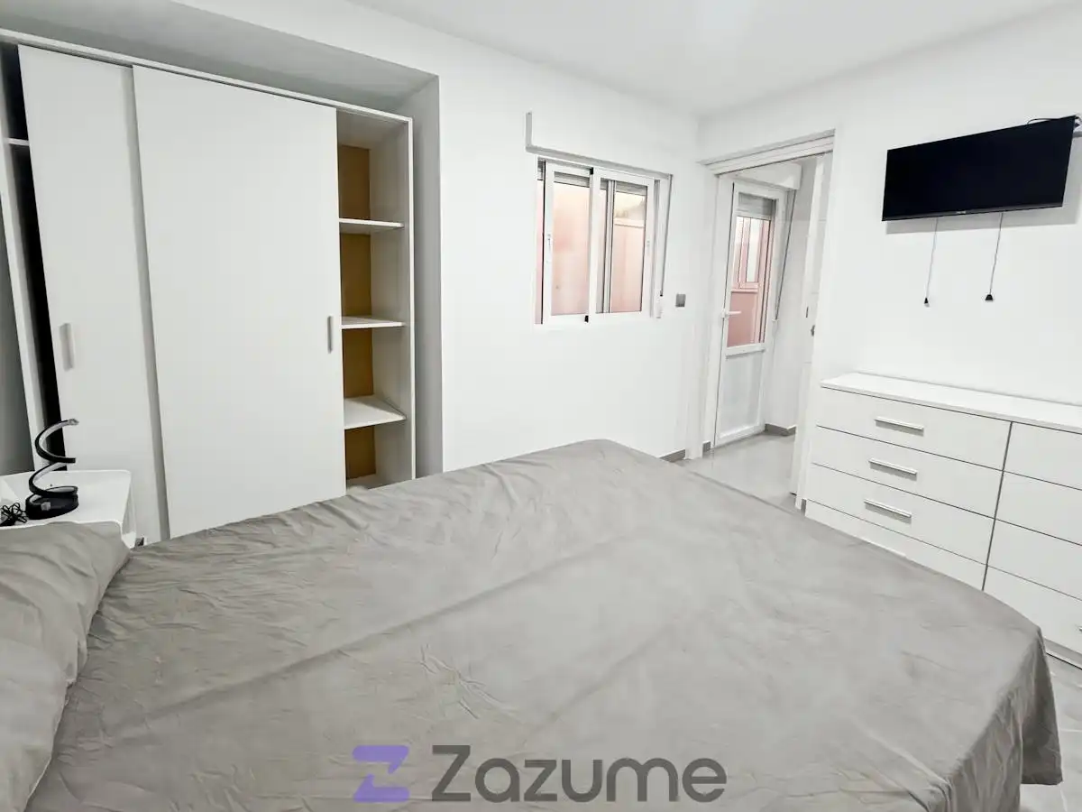 Dormitori de Apartament de lloguer en Alicante / Alacant amb Aire condicionat, Moblat i Forn