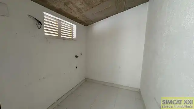 Piso en venta en Figueres con Aire acondicionado, Calefacción y Trastero