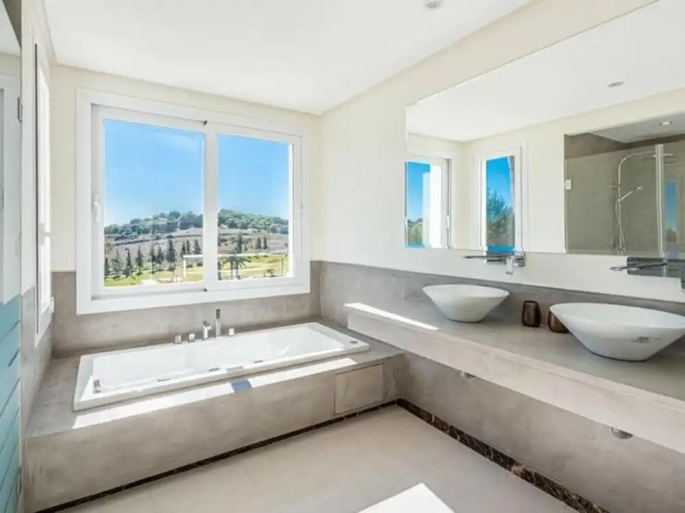 Bathroom of Houses for rent in Estepona  with Air Conditioner, Heating and Private garden