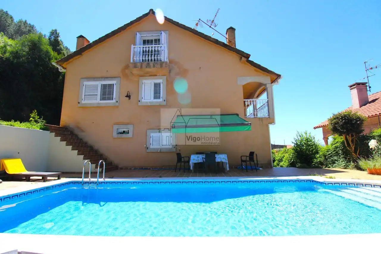 Piscina de Casa o chalet en venta en Mos con Calefacción, Jardín privado y Trastero