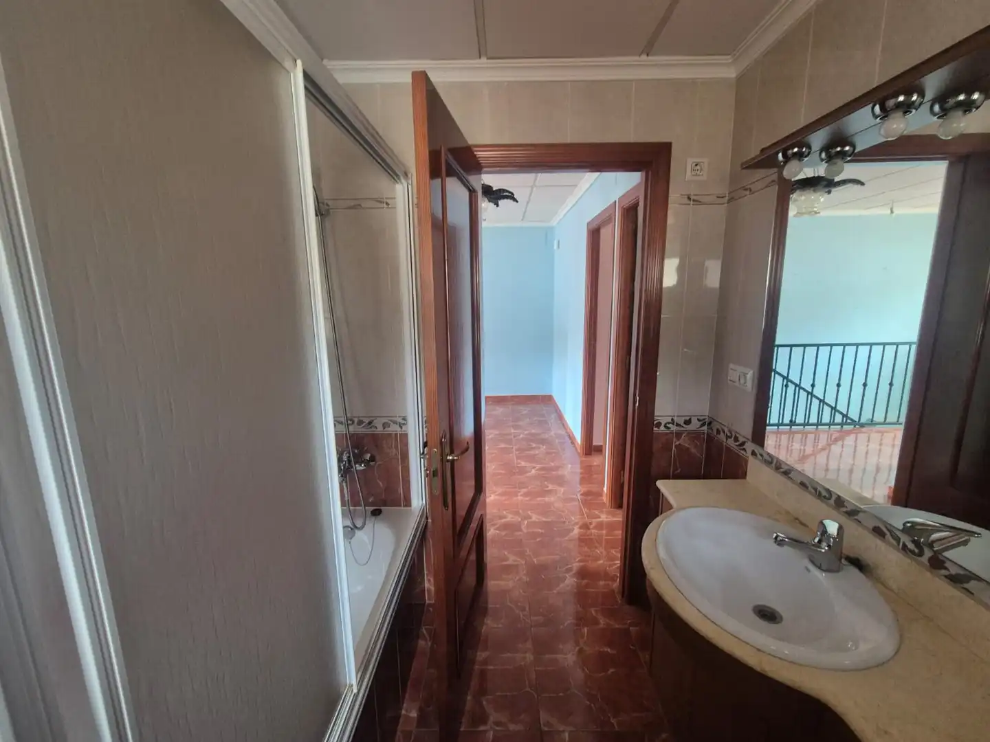Bathroom of Houses for sale in Salobre