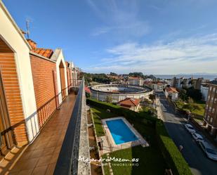 Exterior view of Attic for sale in Castro-Urdiales  with Heating, Terrace and Swimming Pool