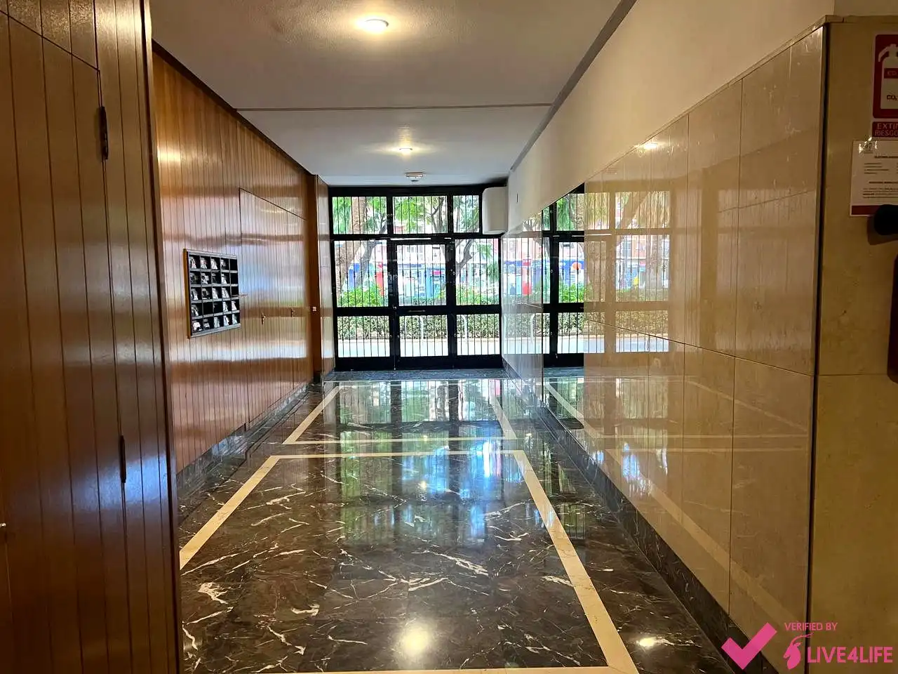 Flat for rent in Valencia  with Air Conditioner, Parquet flooring and Furnished