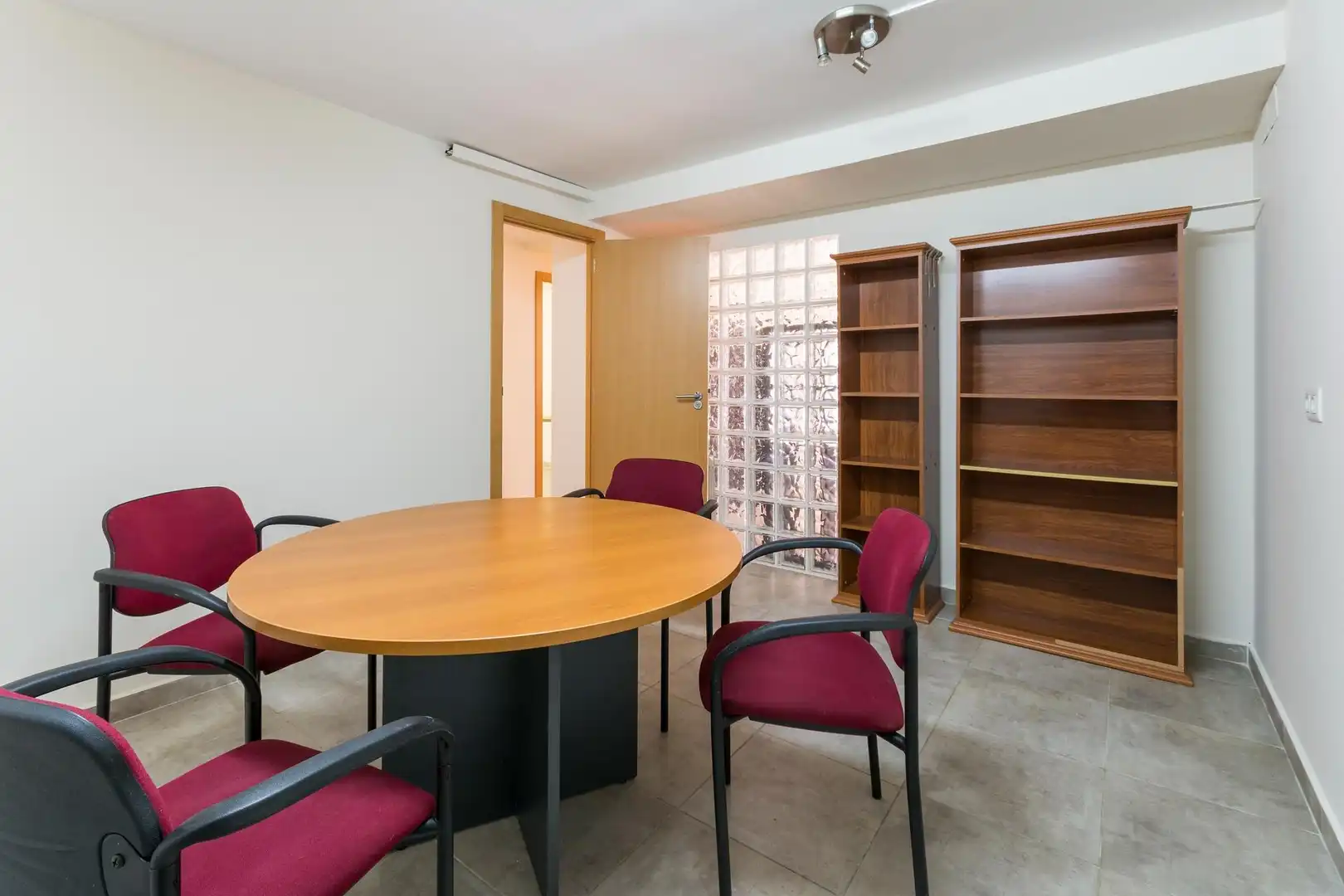 Büro zum Verkauf in Gandia mit Klimaanlage und Heizung