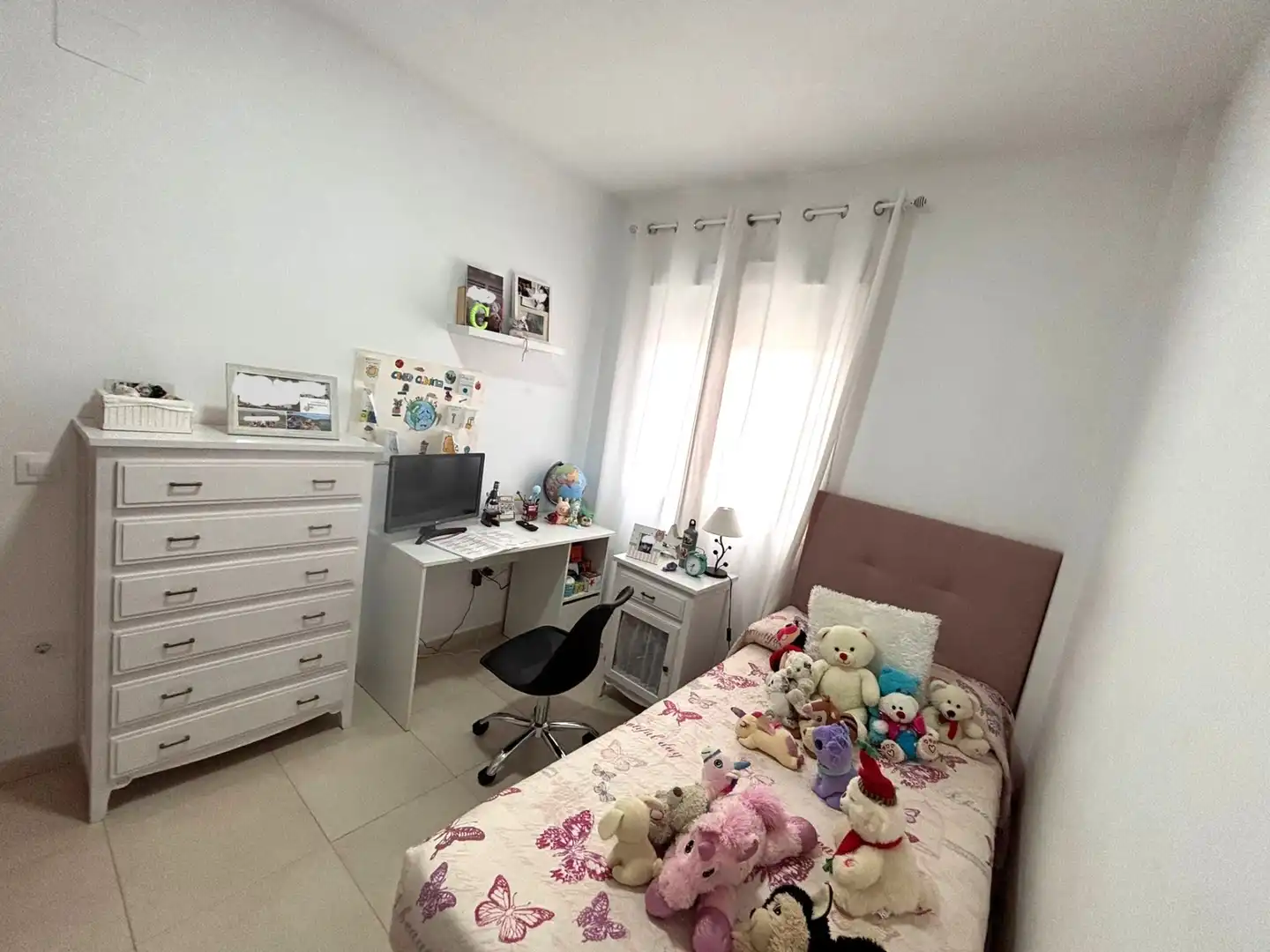Schlafzimmer von Einfamilien-Reihenhaus zum Verkauf in Mérida mit Klimaanlage, Heizung und Privatgarten