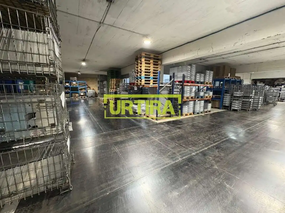Nave industrial de alquiler en Irun 