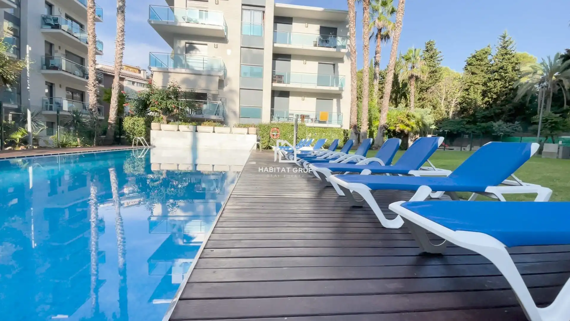 Pis amb piscina en venda a Fenals, imagen 3