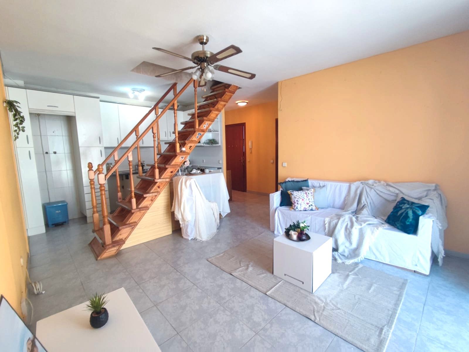 Duplex for sale in Meco  with Air Conditioner, Heating and Storage room