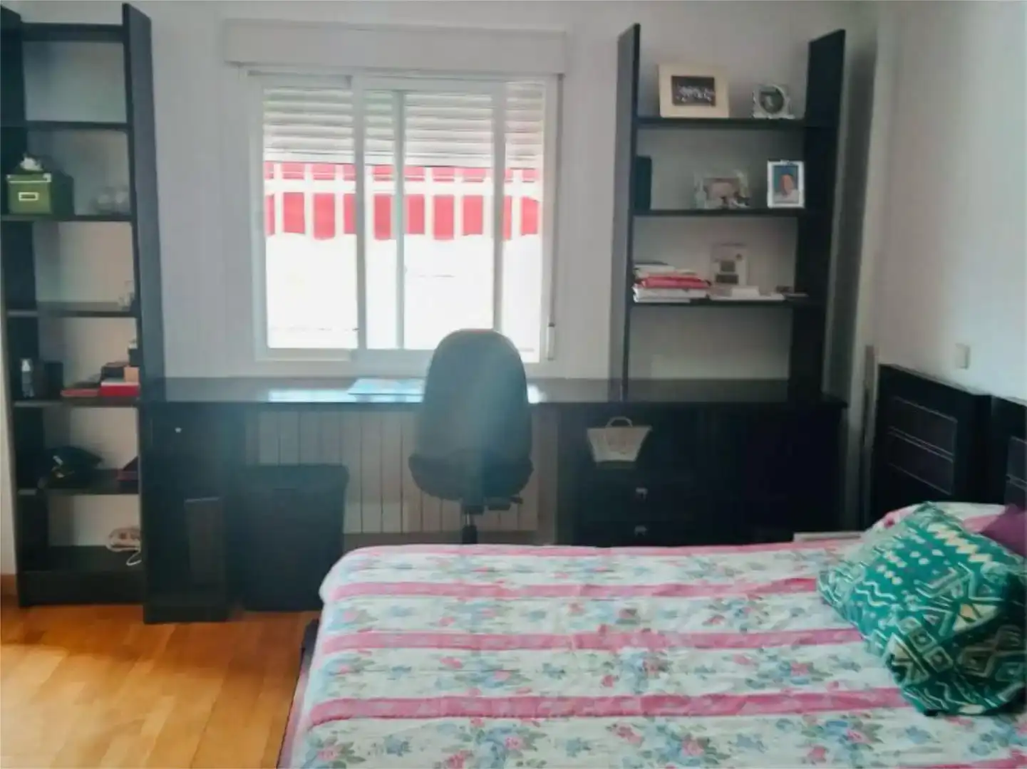 Dormitori de Casa adosada per a compartir en Valdemoro amb Aire condicionat, Parquet i Moblat