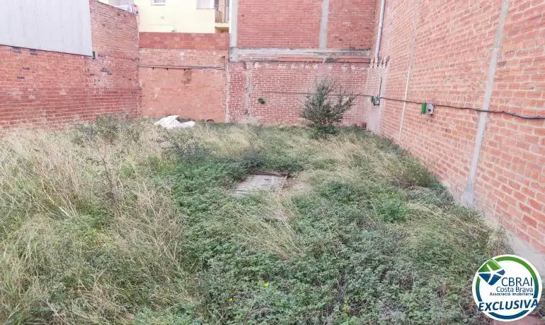 Wohnbaugrundstück zum Verkauf in Carrer de Tapís