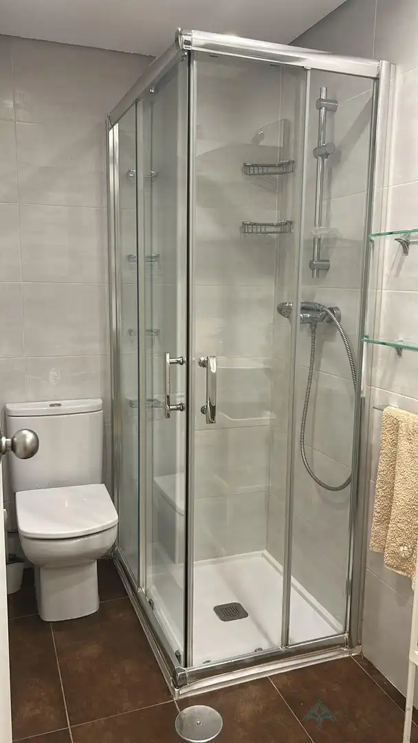Bathroom of Flat for rent in Murcia  with Air Conditioner, Heating and Parquet flooring