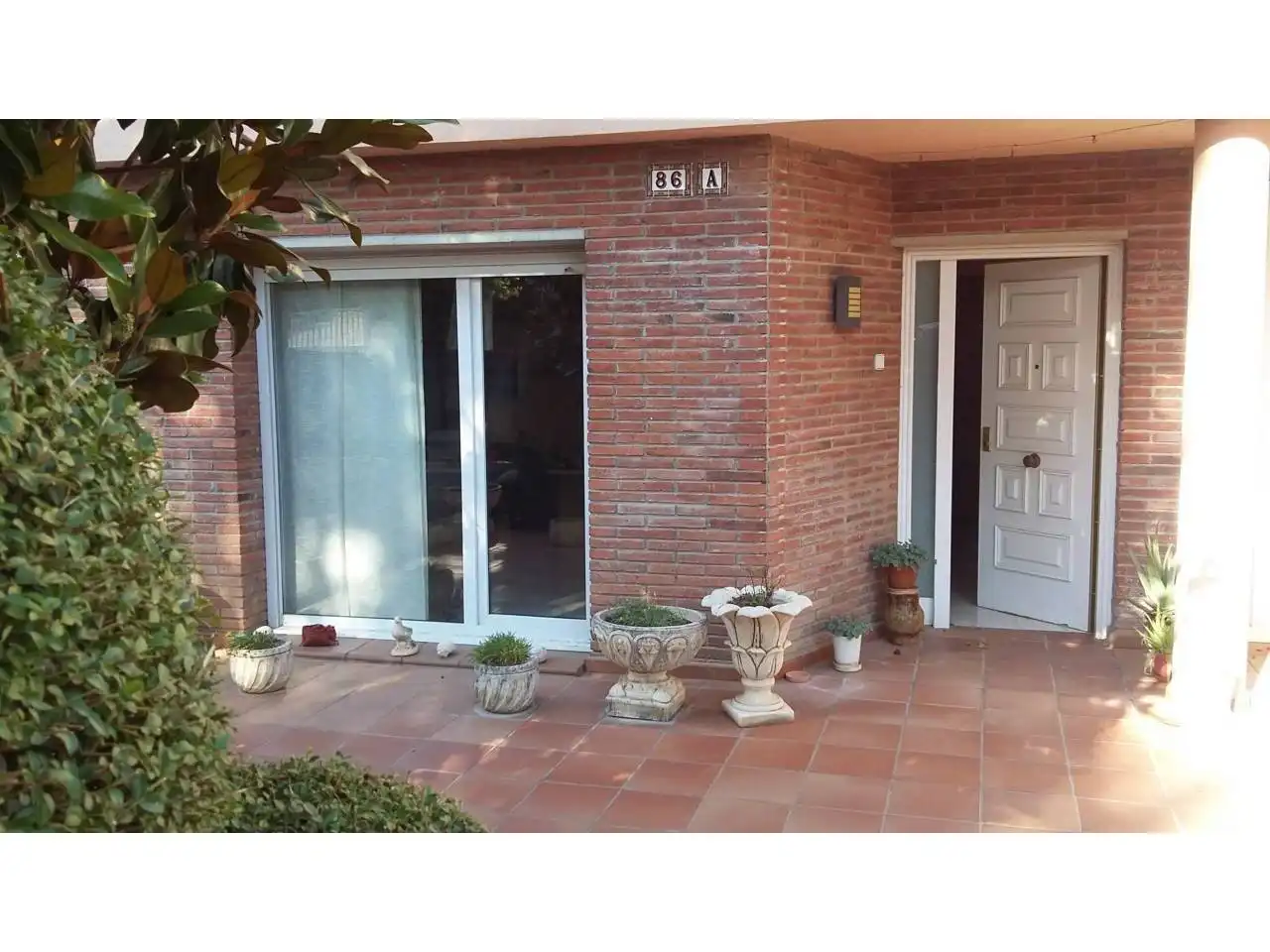 Exterior view of Single-family semi-detached for rent in Sant Llorenç Savall  with Air Conditioner, Heating and Terrace