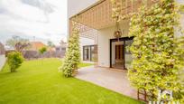 Terrace of House or chalet for sale in Rubí  with Air Conditioner, Heating and Private garden