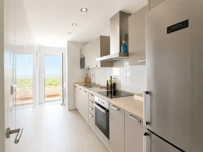 Cocina de Piso en venta en La Alcaidesa con Aire acondicionado, Piscina y Balcón