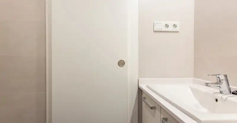 Flat for rent in Calle General Mas de Gaminde, 32, Alcaravaneras