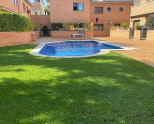 Swimming pool of Single-family semi-detached for sale in Castelldefels  with Terrace