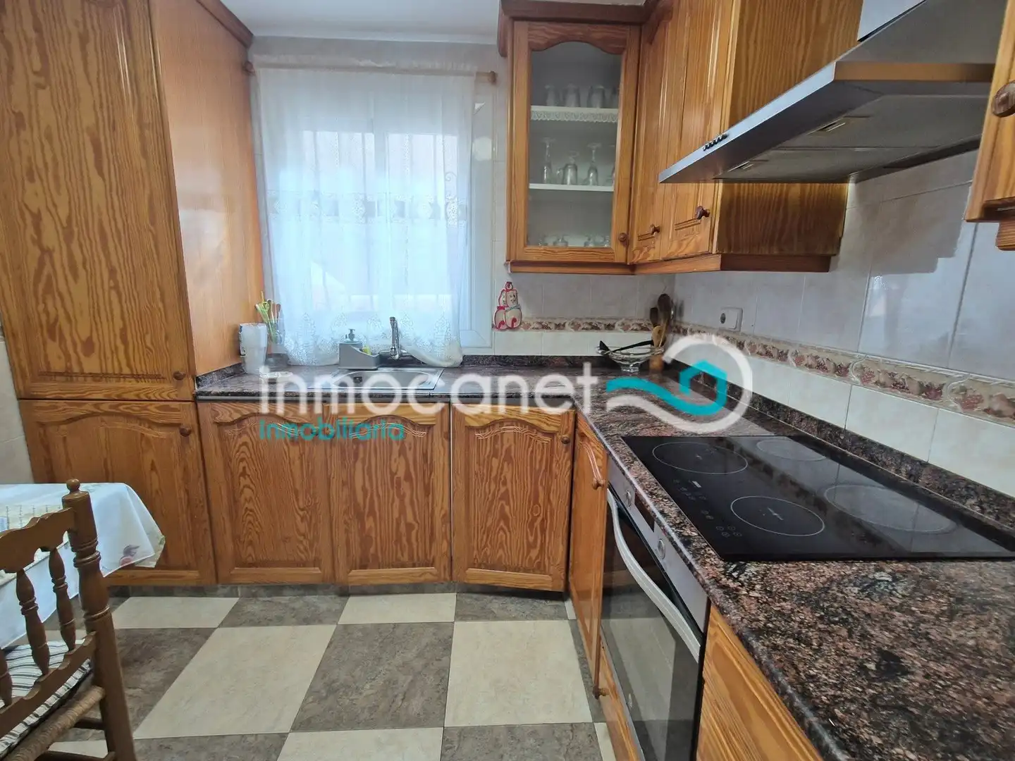 Cocina de Casa o chalet en venta en Oliva con Jardín privado, Terraza y Trastero