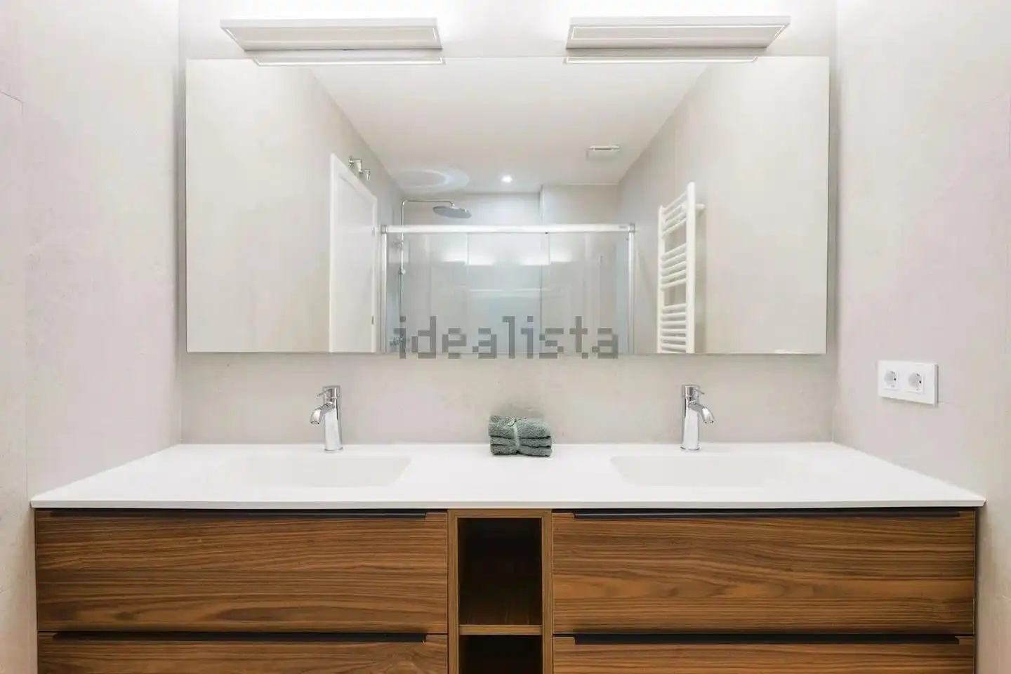 Baño de Planta baja en venta en Madrid con Aire acondicionado y Terraza