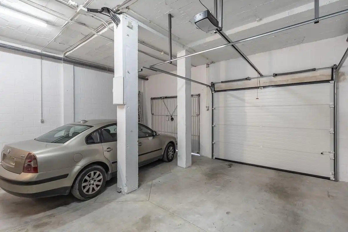 Parking de Casa adosada en venta en Las Gabias con Piscina comunitaria