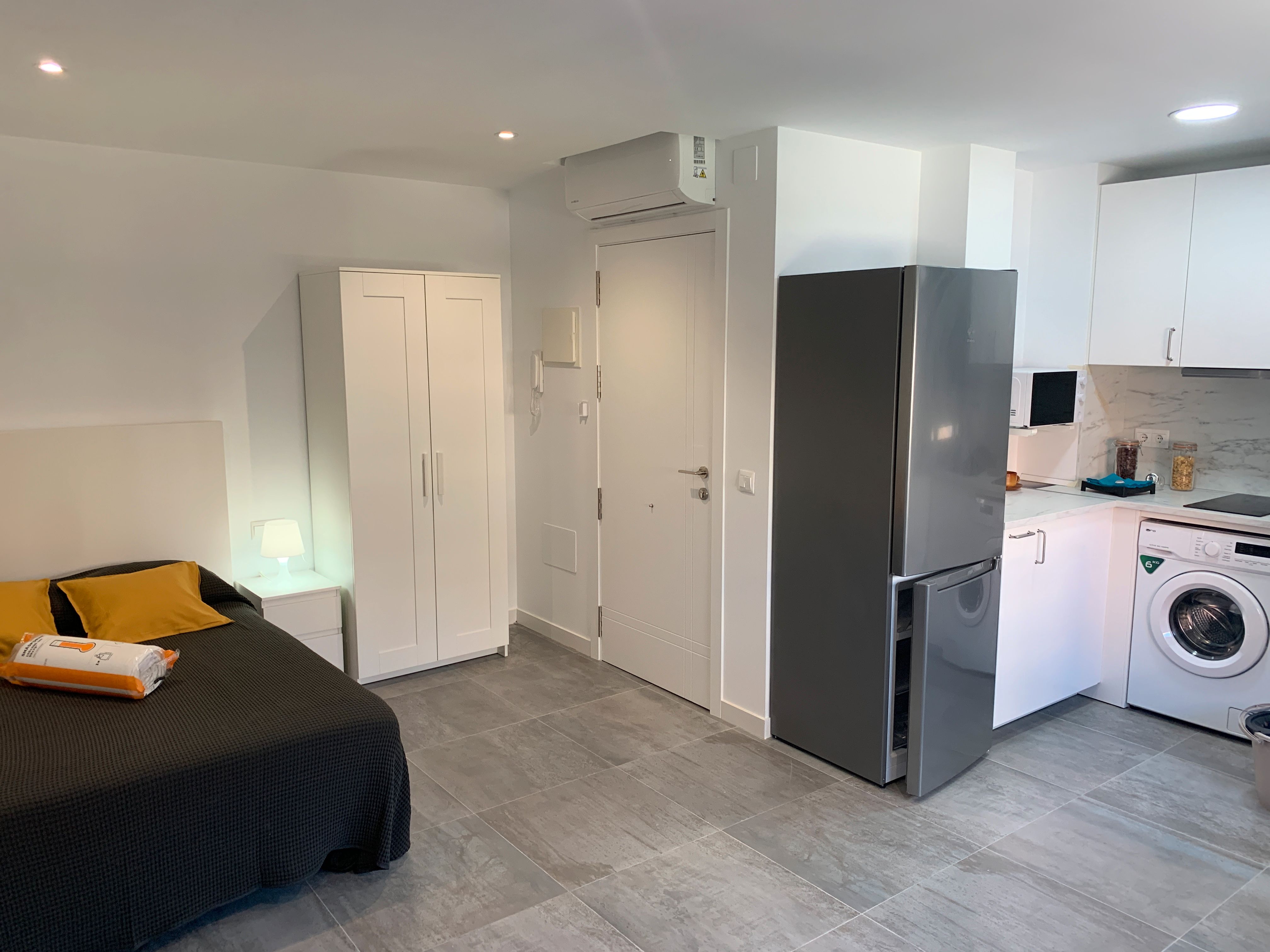 Loft to rent in Calle Poniente, Poniente - Faro