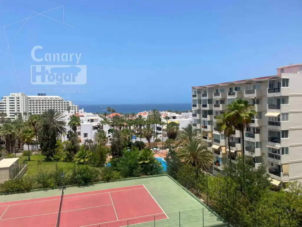 Exterior view of Study for sale in Arona  with Air Conditioner, Balcony and Internet