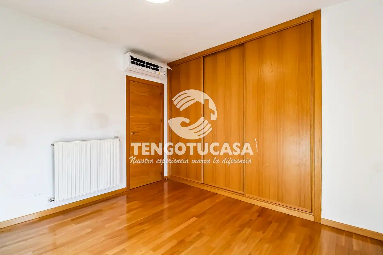 Bedroom of Detached homes for rent in Madrid  with Air Conditioner, Heating and Private garden