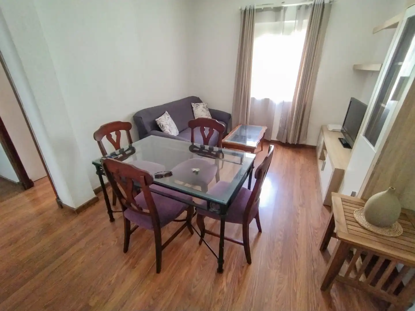Living room of Flat for rent in Cádiz  with Parquet flooring, Furnished and Oven