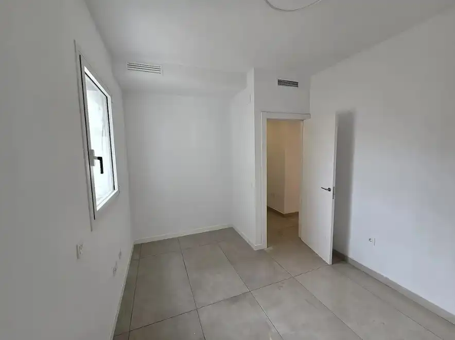 Habitación de Piso en venta en Vinaròs con Aire acondicionado, Terraza y Horno