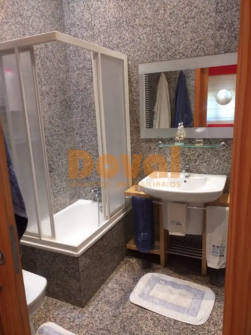 Baño de Casa o chalet de alquiler en Nigrán con Calefacción, Jardín privado y Trastero