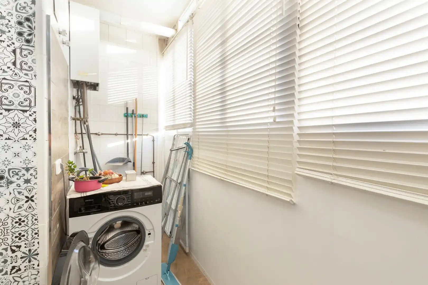 Flat for sale in Granada  with Balcony and Community pool