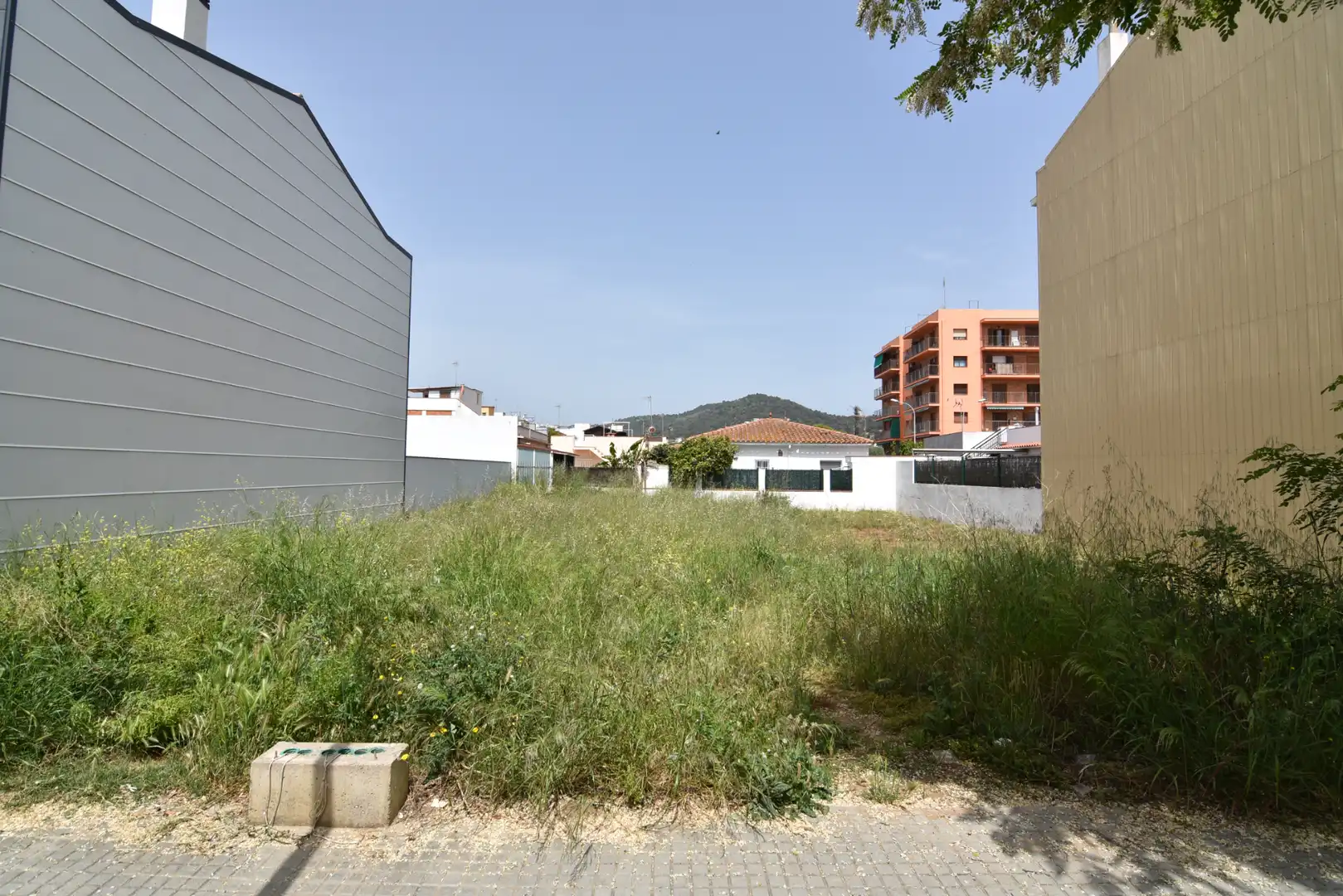 Terreny residencial en venda a Carrer Girona 61