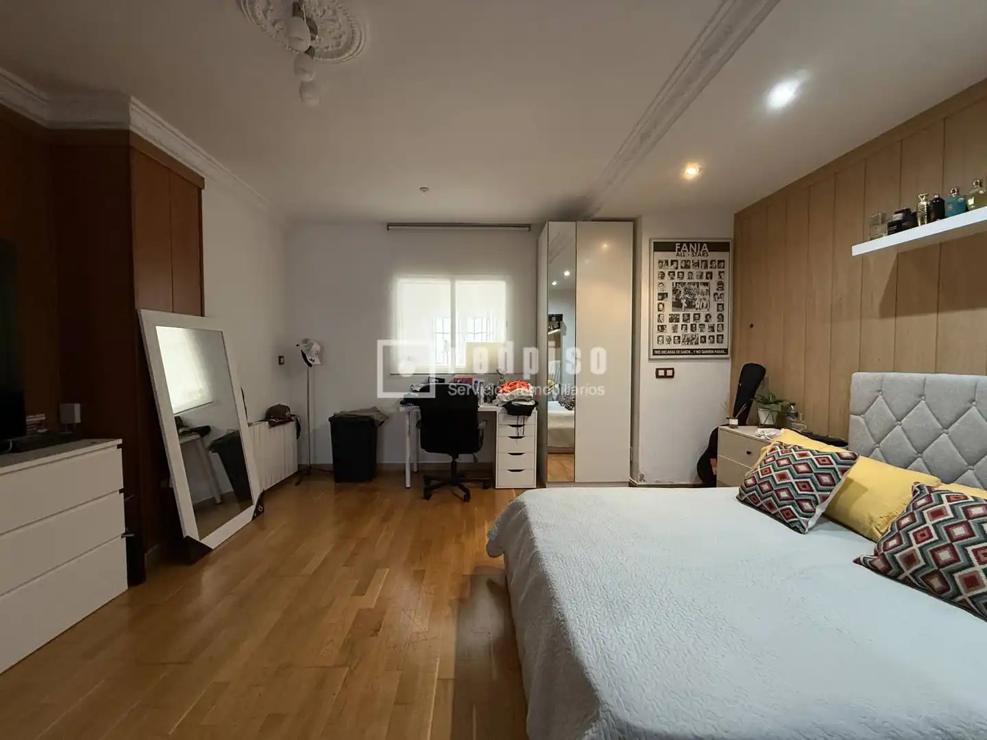 Dormitori de Casa o xalet en venda en Alhaurín de la Torre amb Aire condicionat, Jardí privat i Terrassa
