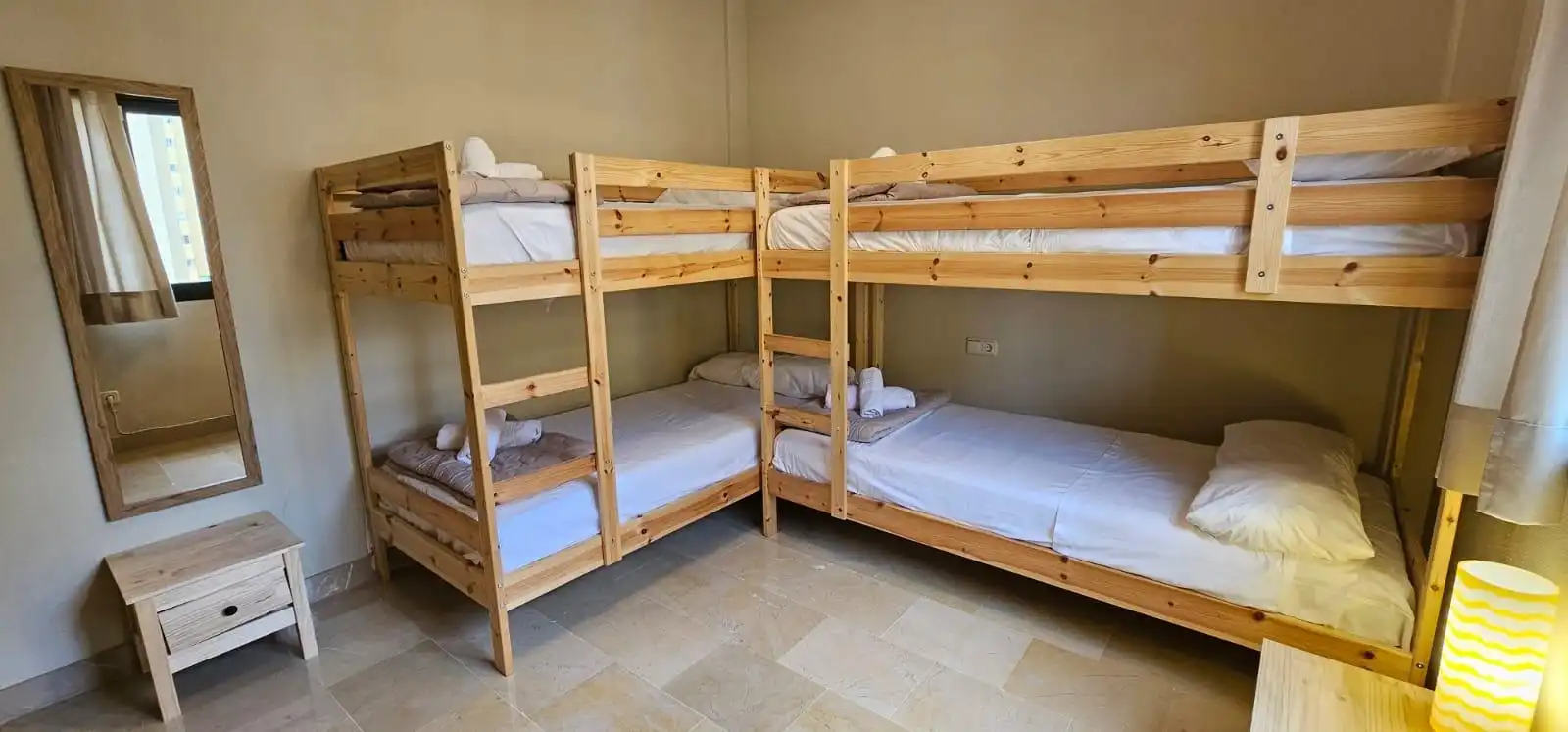 Schlafzimmer von Wohnung zur Miete in Marbella mit Privatgarten, Terrasse und Möbliert