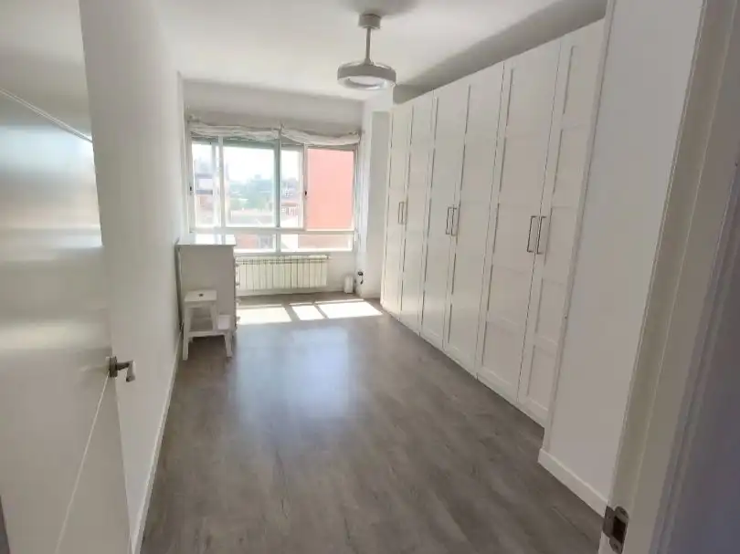 Wohnung zur Miete in Calle del Capitán Blanco Argibay, 178, Valdeacederas