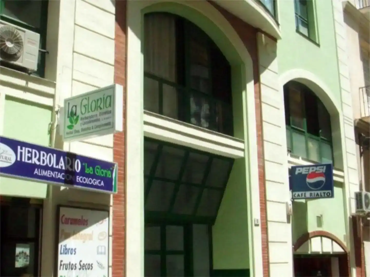 Vista exterior de Apartament de lloguer en Málaga Capital amb Aire condicionat i Balcó