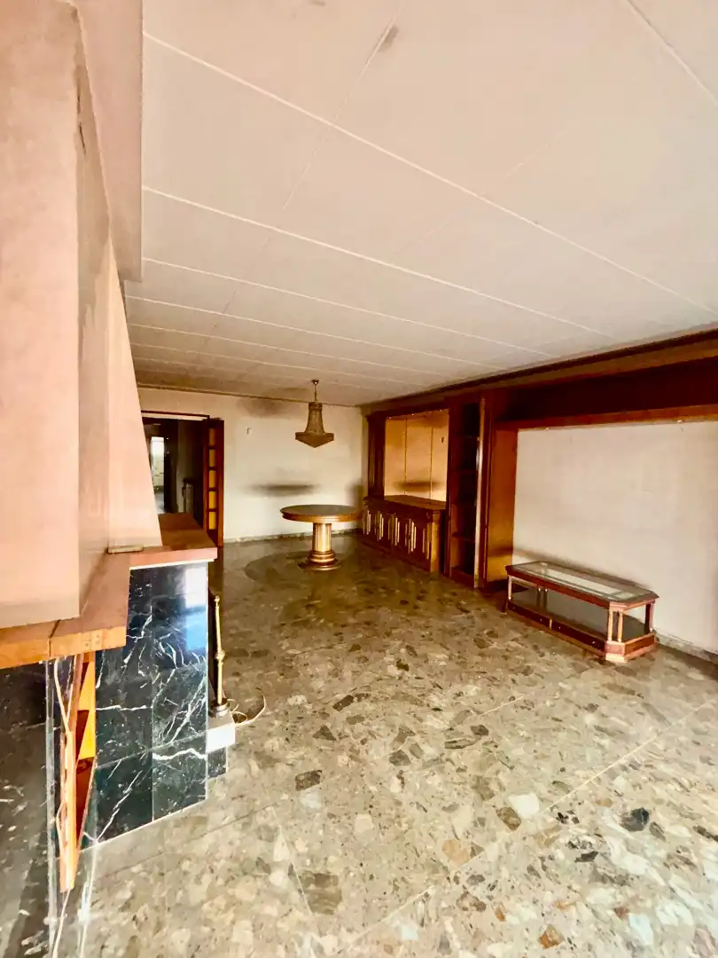 Detached homes for sale in Salt  with Heating, Balcony and Alarm