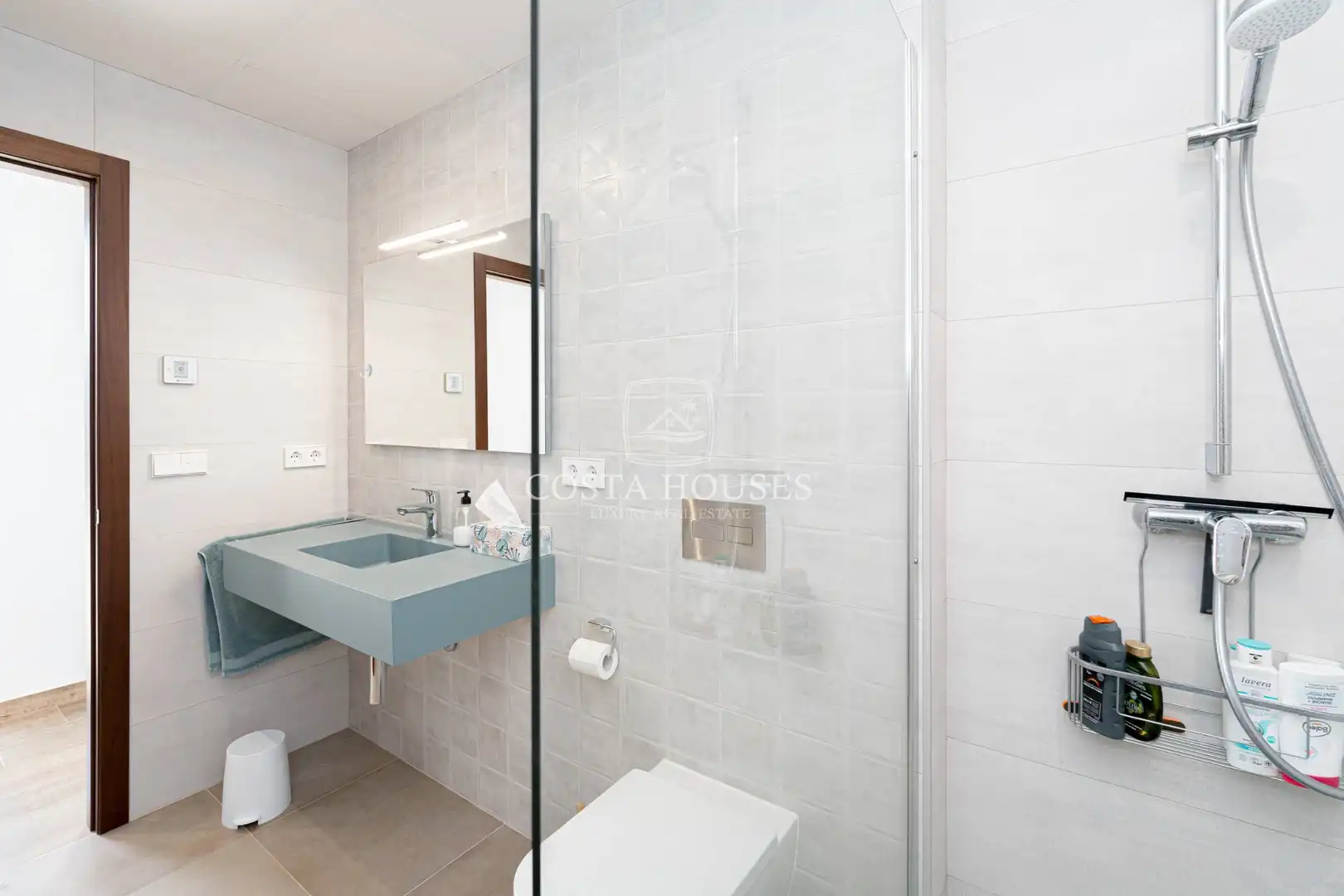 Bathroom of Houses for sale in Jávea / Xàbia  with Air Conditioner, Heating and Private garden