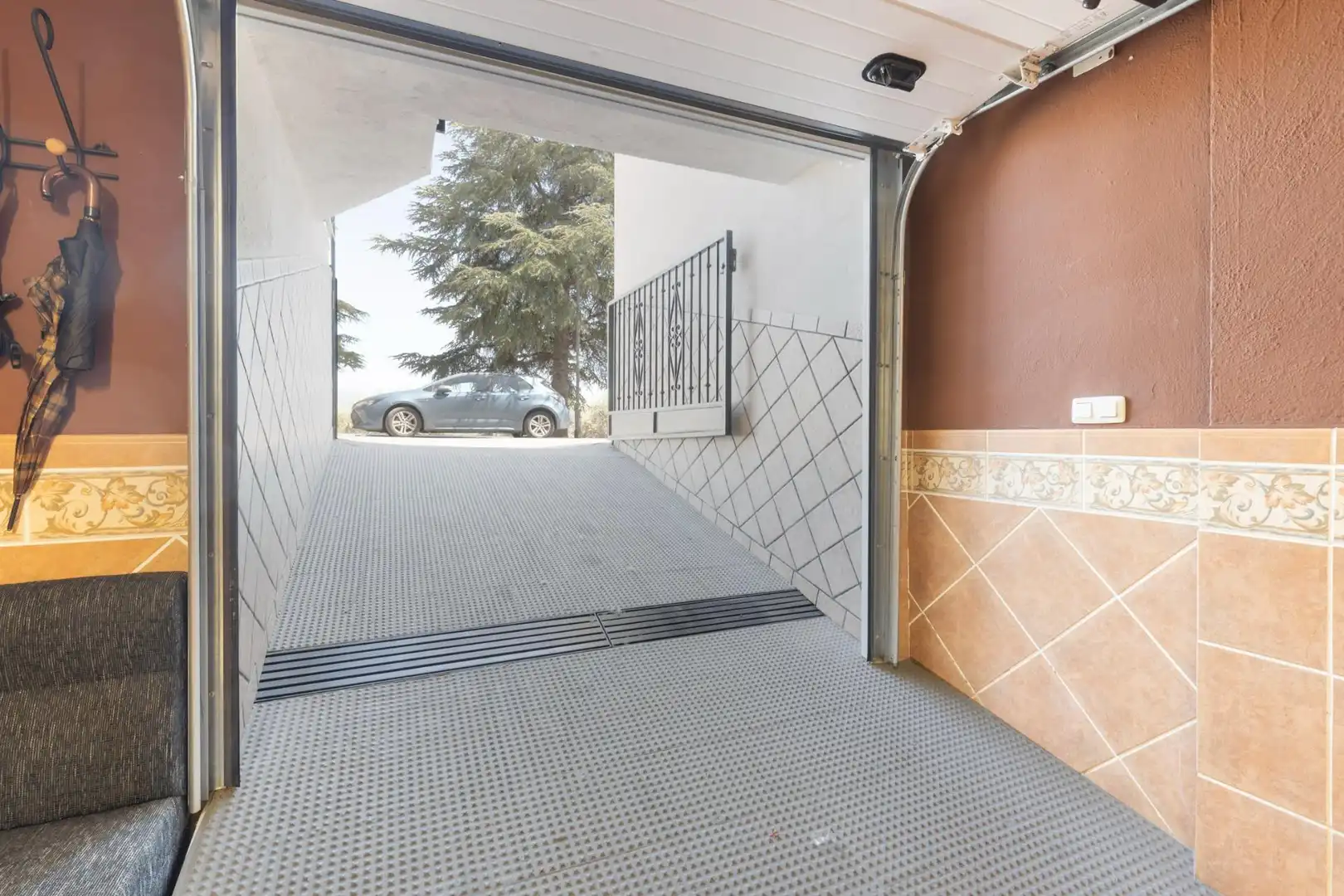 Parking de Casa adosada en venta en Peligros con Aire acondicionado, Calefacción y Terraza