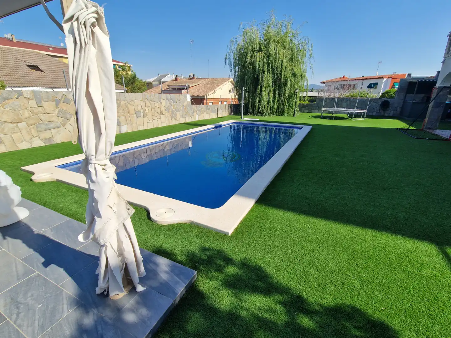 Piscina de Casa o chalet en venta en Terrassa con Aire acondicionado, Calefacción y Jardín privado