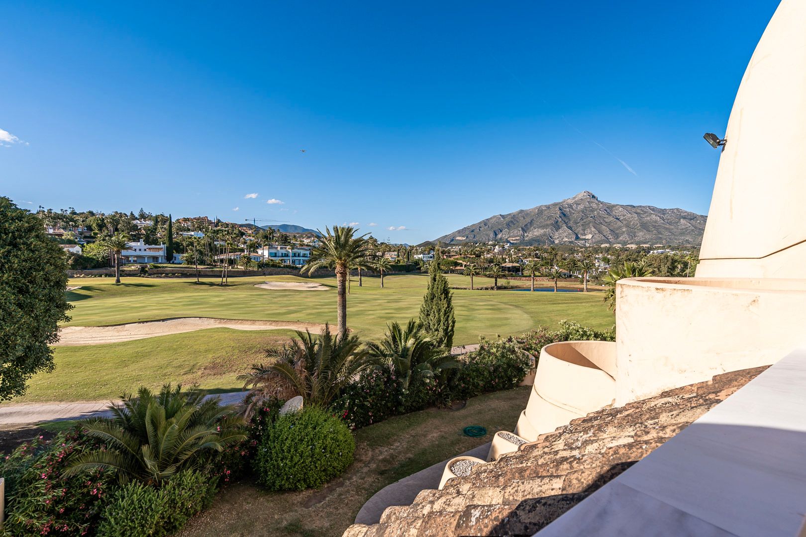 Garden of Attic for sale in Marbella  with Air Conditioner, Heating and Terrace