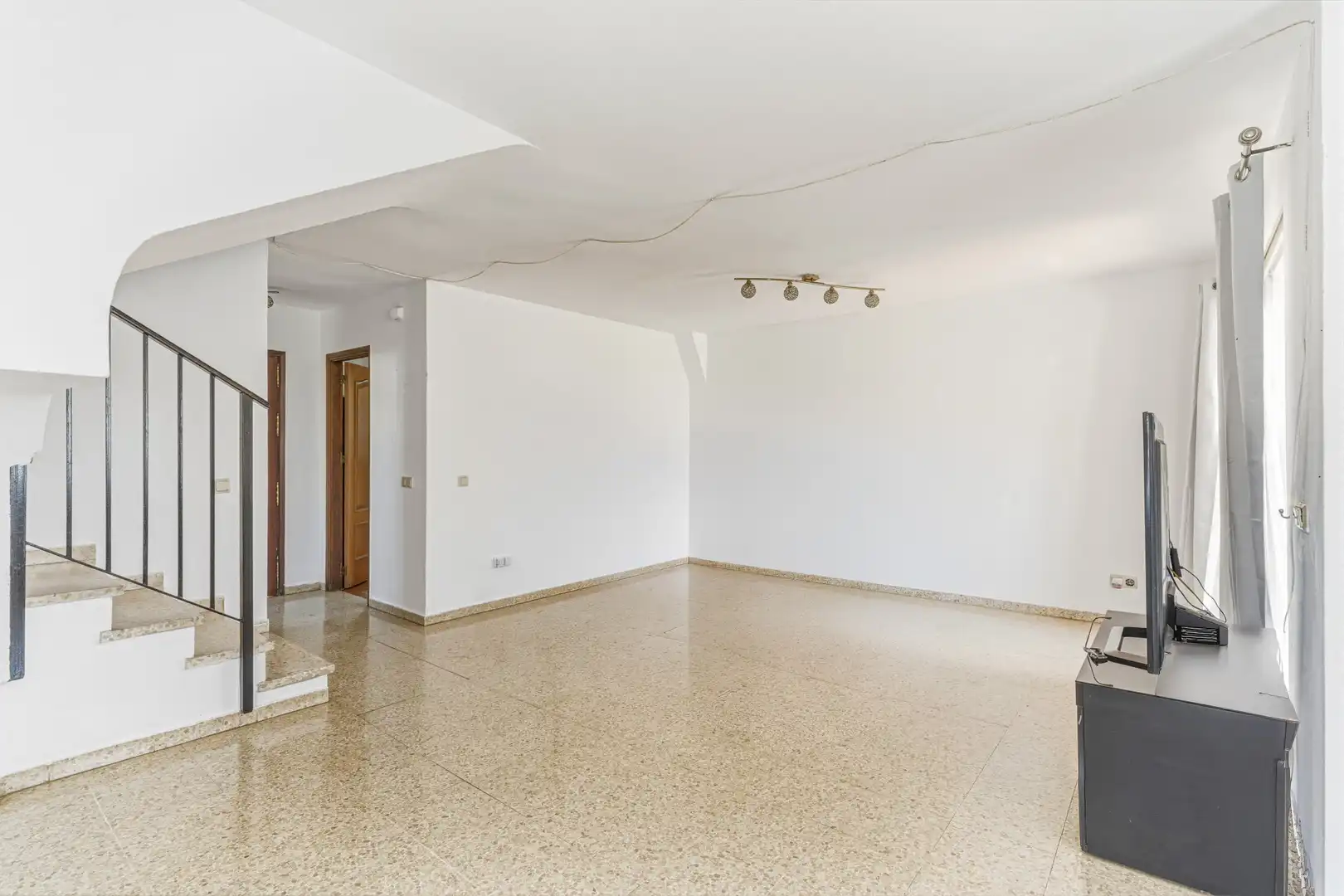 Casa adosada en venda en Estepona amb Jardí privat i Terrassa