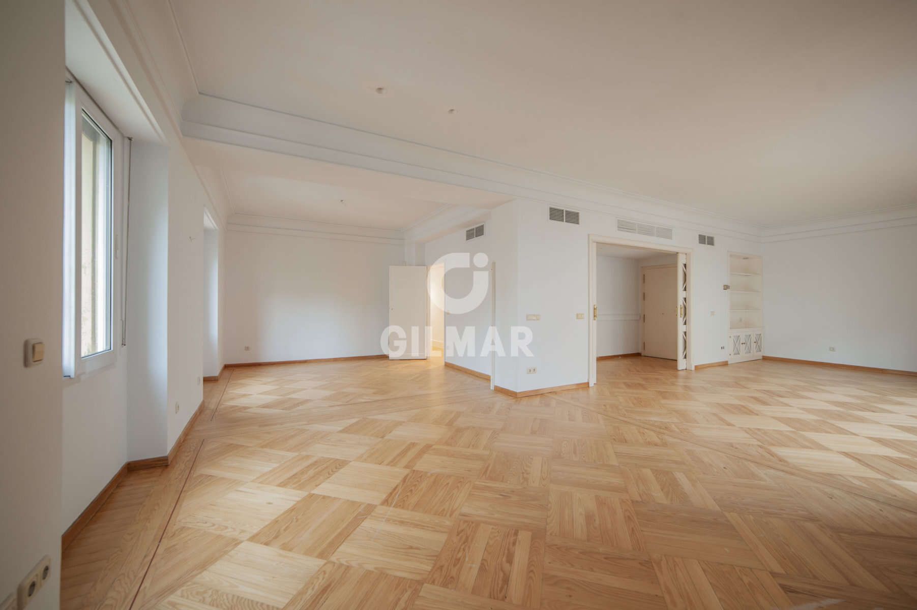 Sala d'estar de Pis de lloguer en  Sevilla Capital amb Calefacció, Traster i Balcó