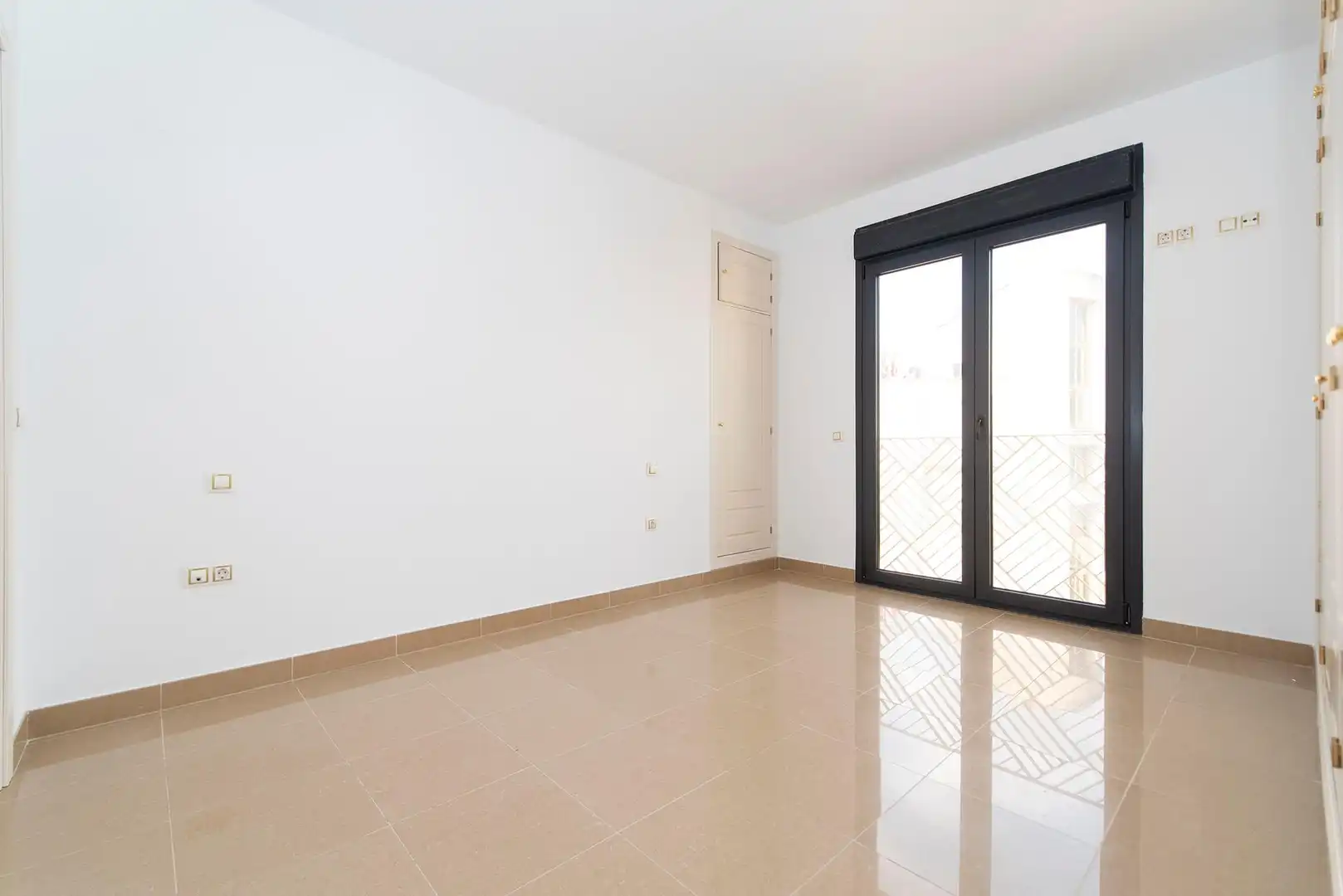 Wohnung mit Terrasse zum Verkauf in Castillo de Cumb. Mayores 6, imagen 16