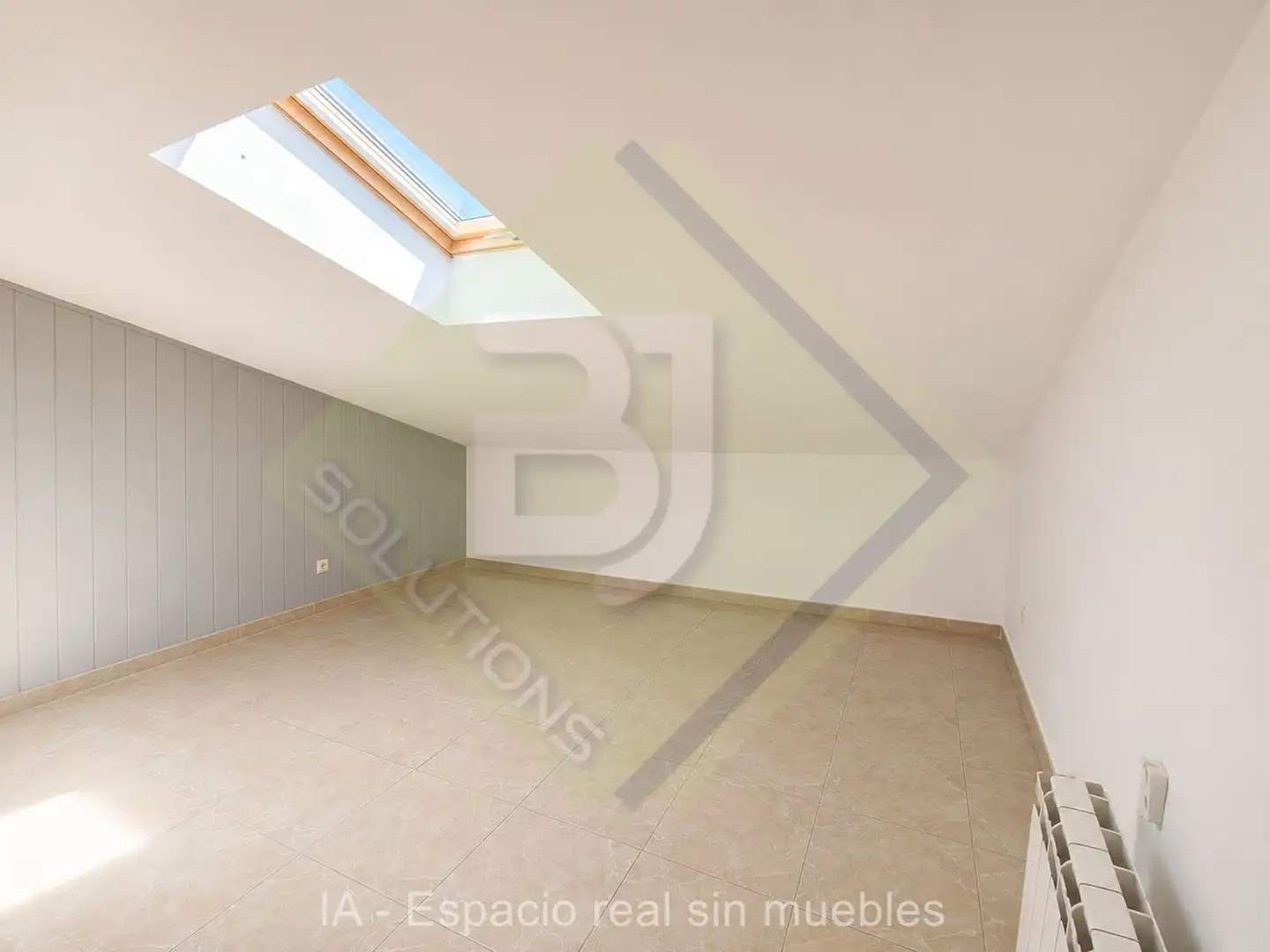 Ático en venta en Canet de Mar con Calefacción, Terraza y Horno