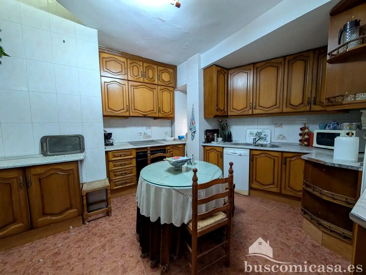 Cuina de Casa o xalet en venda en Linares amb Aire condicionat, Calefacció i Jardí privat