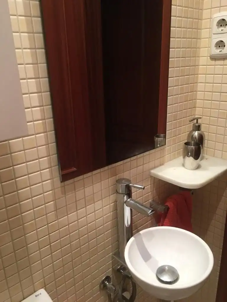 Bathroom of Flat for rent in Santiago de Compostela   with Heating and Furnished