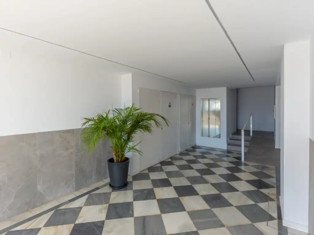Apartments for sale in Calle Azorin 10 escalera 1 planta 06 puerta a, Campello Playa