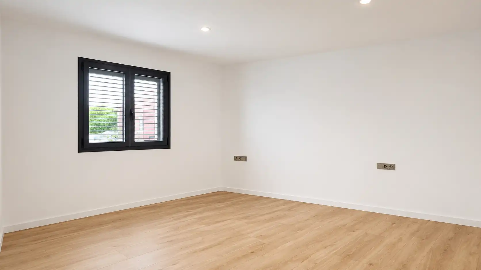 Bajo de obra nueva con piscina en venta en Carrer Verge de Montserrat 17, imagen 10