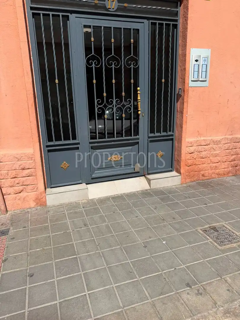 Flat for rent in Calle Enrique monsonis, Pla de Bon Repós