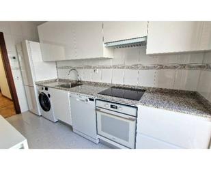 Cuina de Apartament de lloguer en  Logroño amb Calefacció, Parquet i Traster